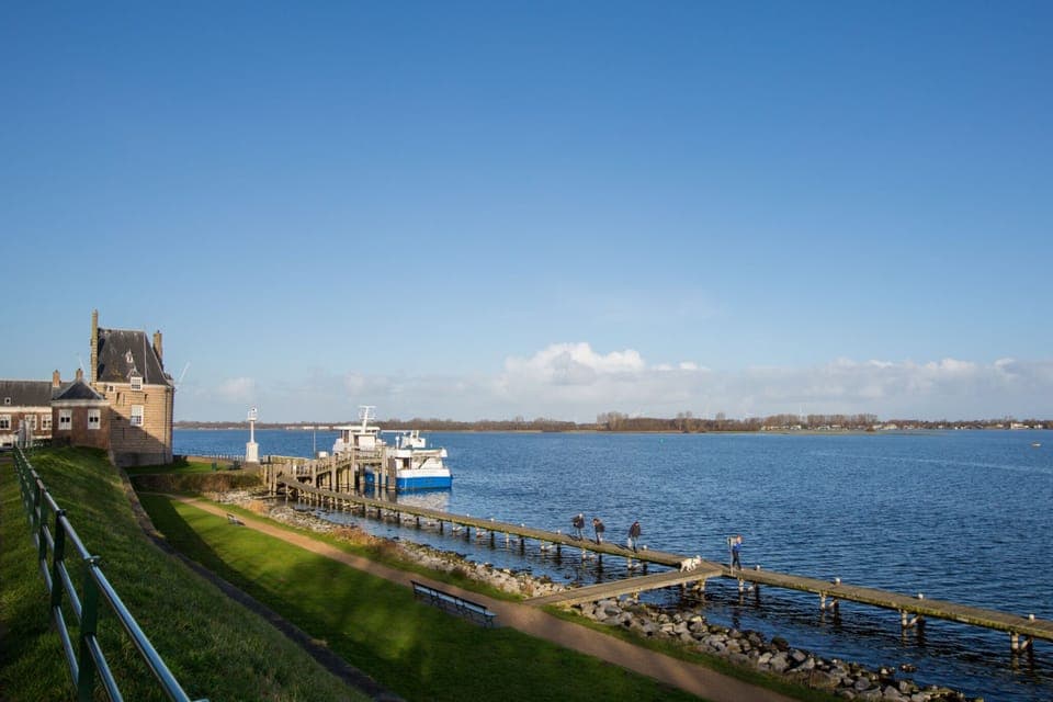 Surroundings [summer] (1-5 km)