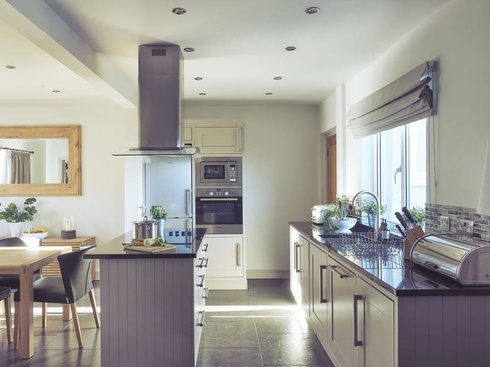 Dishwasher, cookware/dishes/utensils