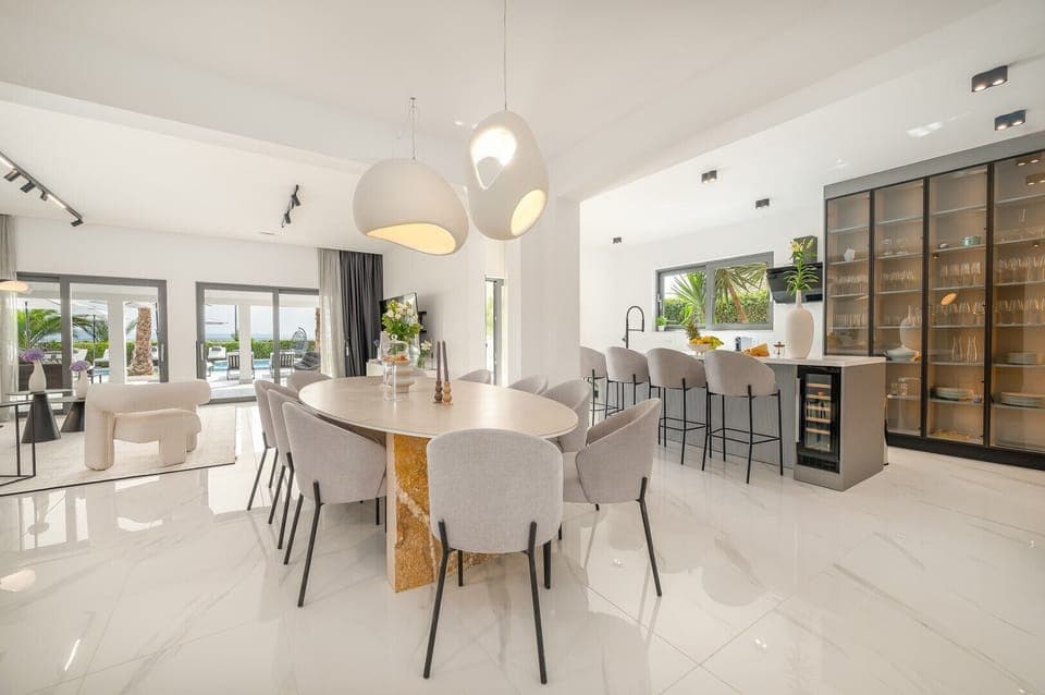 A separate toilet is also located next to the living area