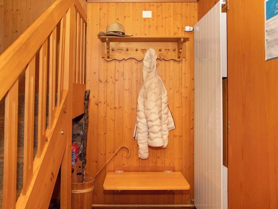 Wood, Flooring, Floor, Wood Stain, Room, Hardwood, Plank, Plywood, Wood Flooring, Varnish