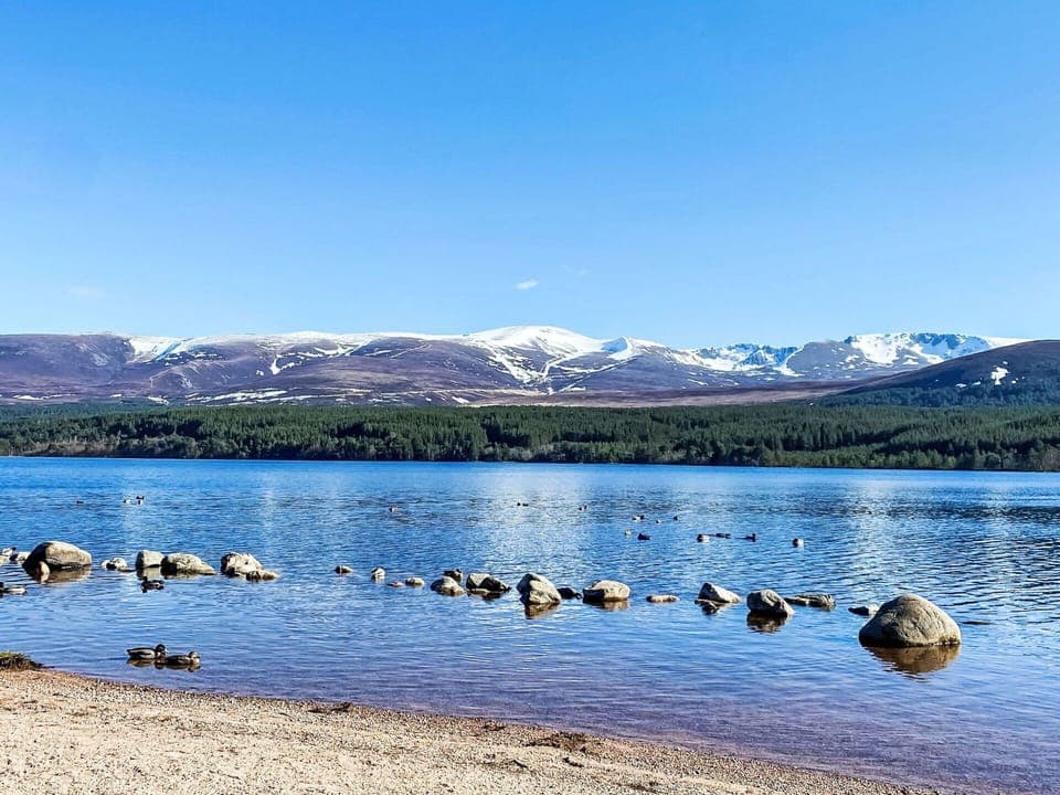 Sky, Blue, Water, Mountainous Landforms, Nature, Mountain, Horizon, Landscape, Winter, Highland
