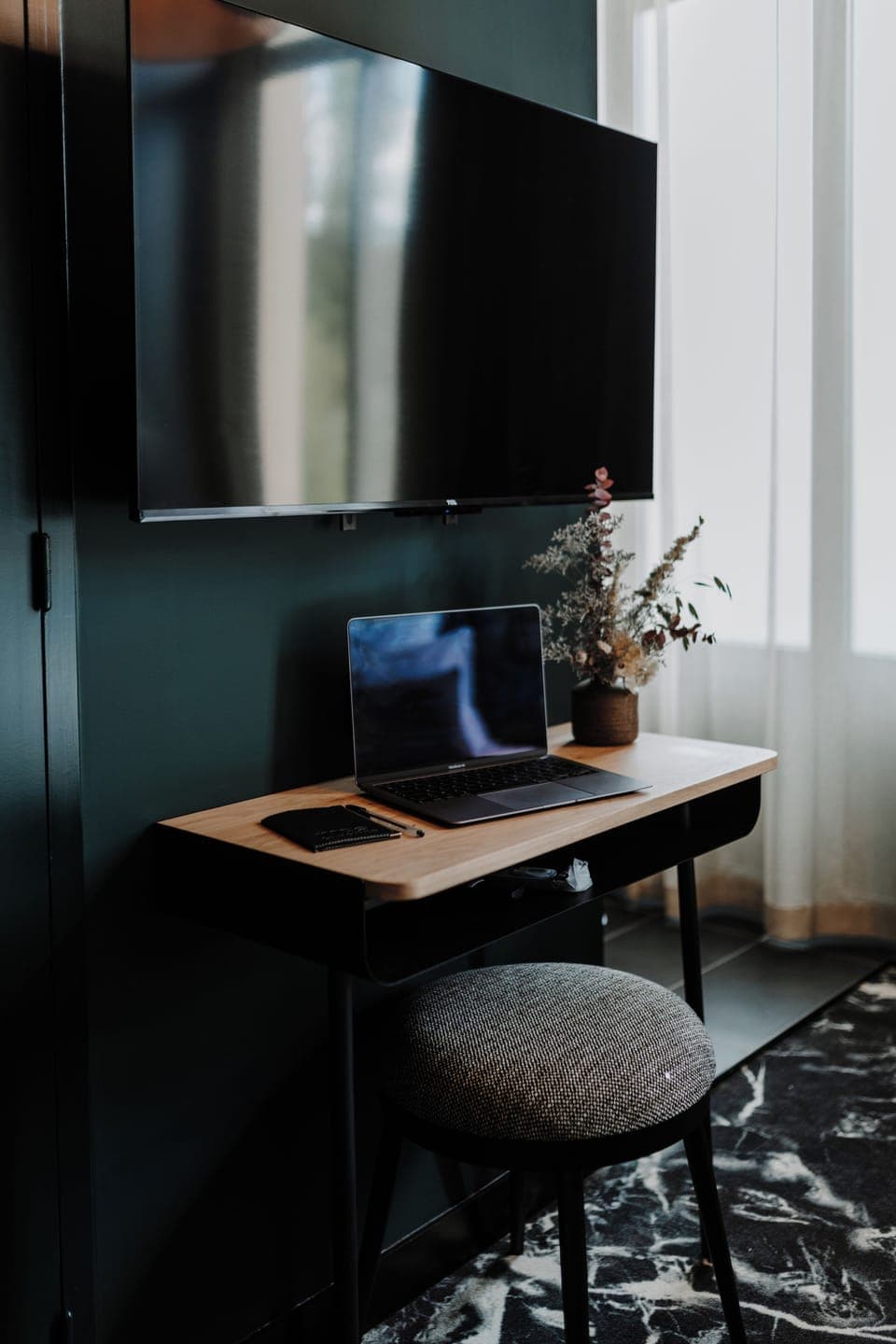 VOGUE | Minibar, in-room safe, individually decorated, individually furnished