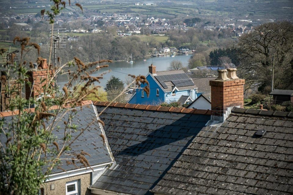 Mount Gernos aerial view of surrounding area