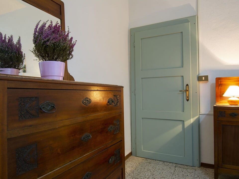 Water, Building, Property, Sky, Plant, Tree, Window, Leisure, Urban Design, Swimming Pool