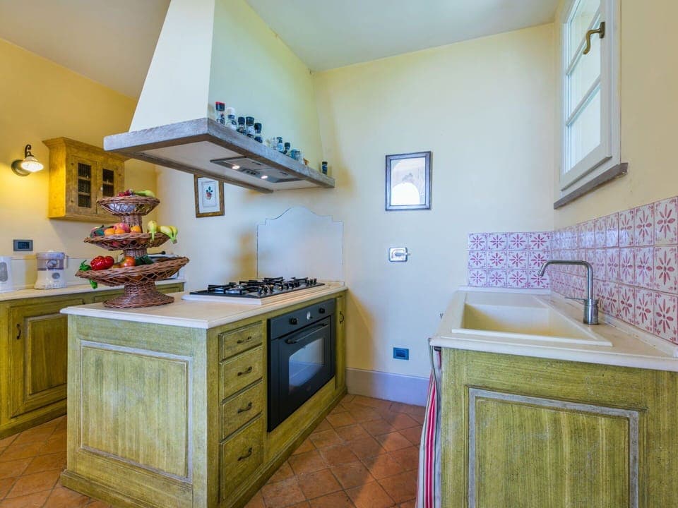 Cabinetry, Property, Building, Drawer, Window, Wood, Kitchen, Kitchen Appliance, Interior Design, Yellow