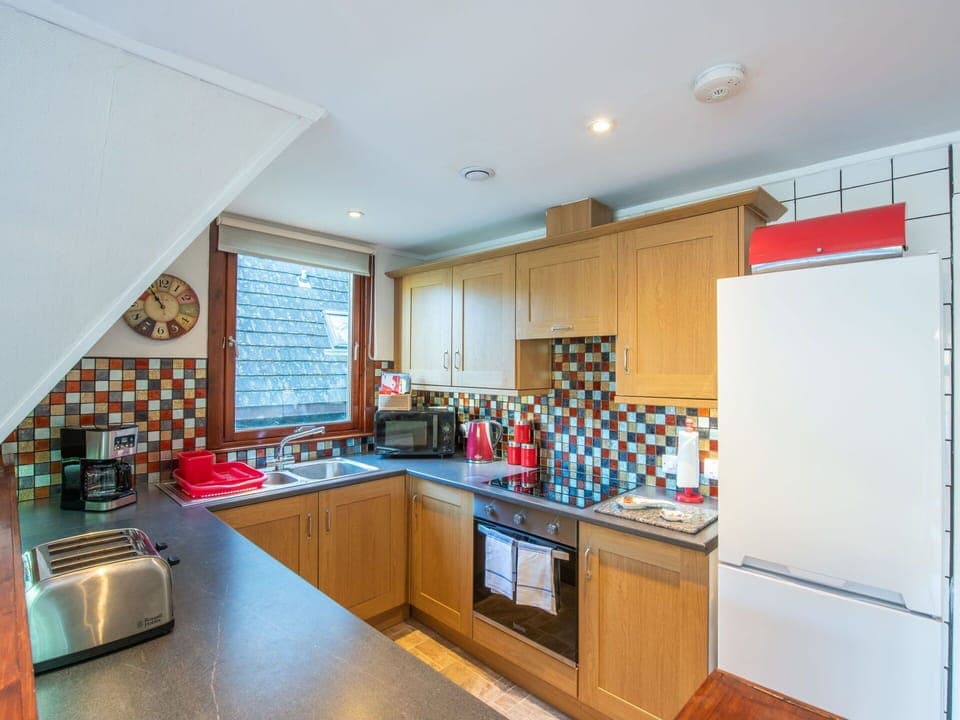 Kitchen, Major Appliance, Kitchen Appliance, Interior Design, Wood, Countertop, Flooring, Cabinetry, Furniture, Kitchen Stove