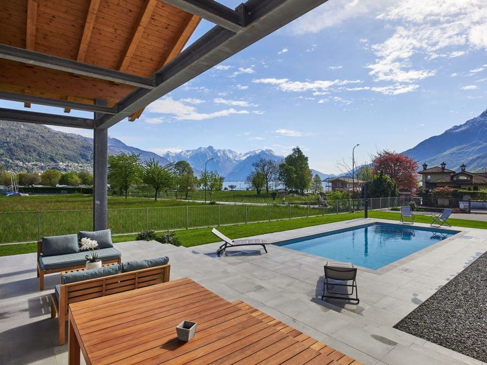 Sky, Property, Building, Snow, Window, Wood, Slope, House, Tree