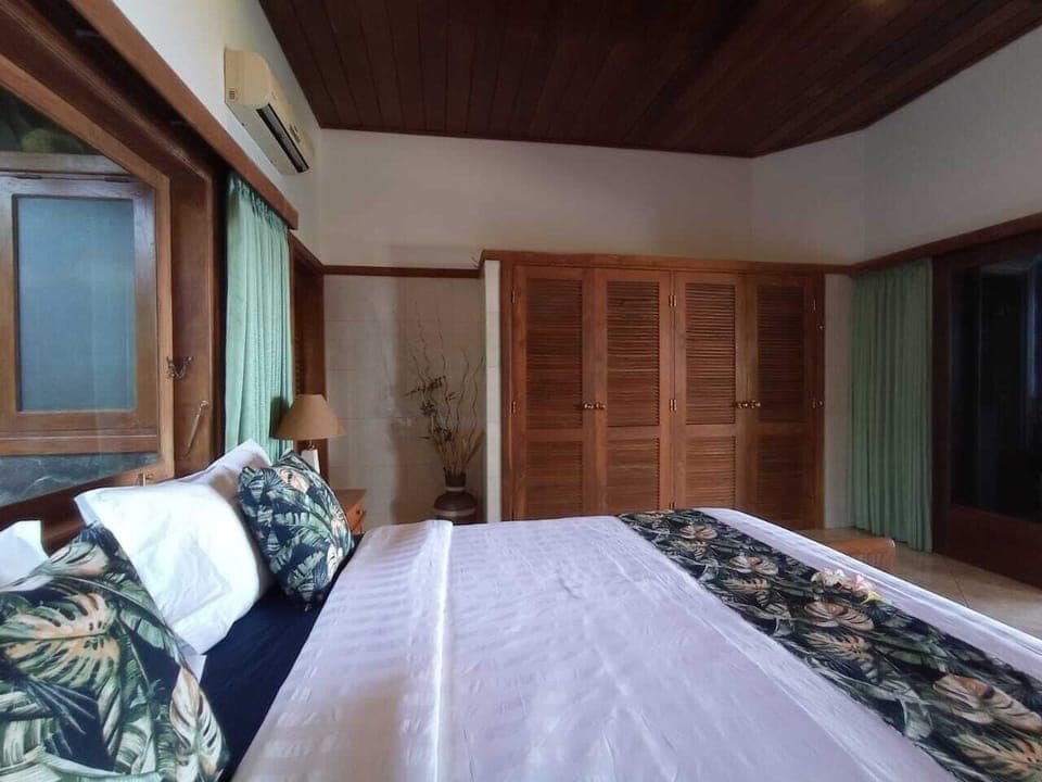 Master bedroom wardrobes