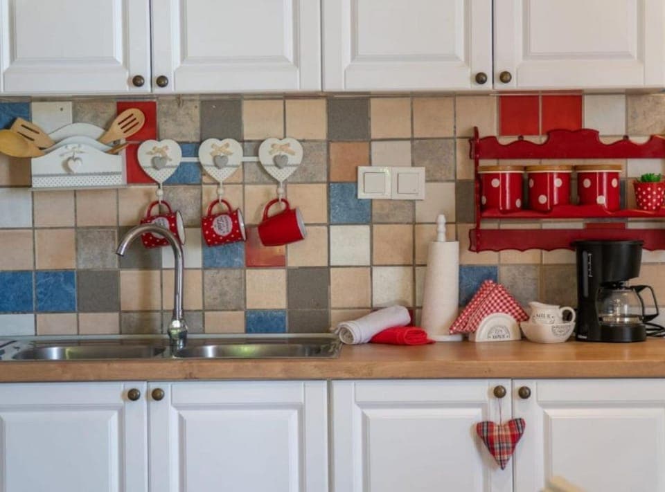 Apartment (Apartment Suzi - Duplex One bedroom A) | Private kitchen | Fridge