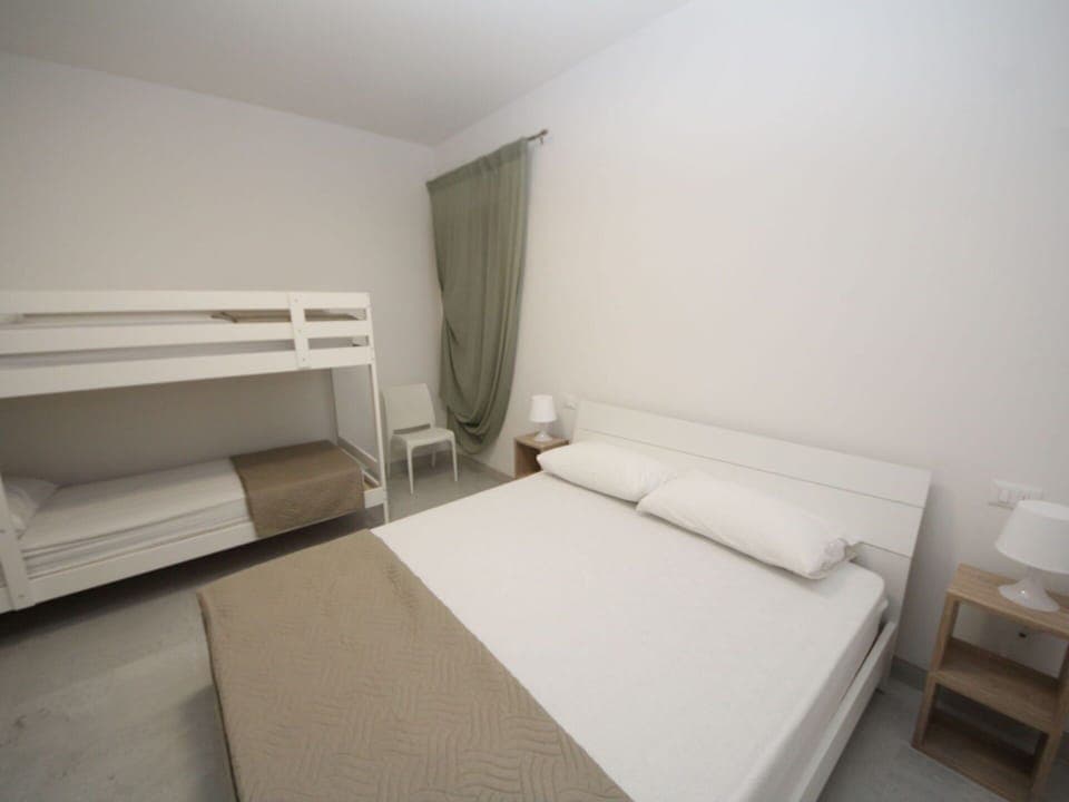 Building, Window, Comfort, Wood, Television, Living Room, Interior Design, House, Couch, Floor