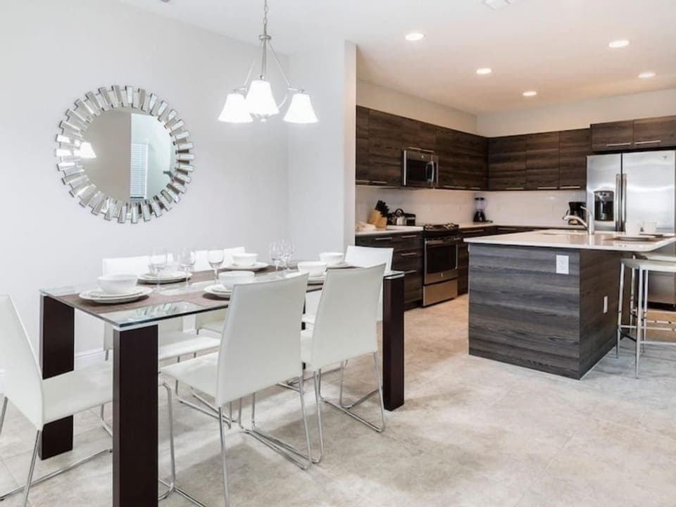 Condo, 3 Bedrooms | Interior