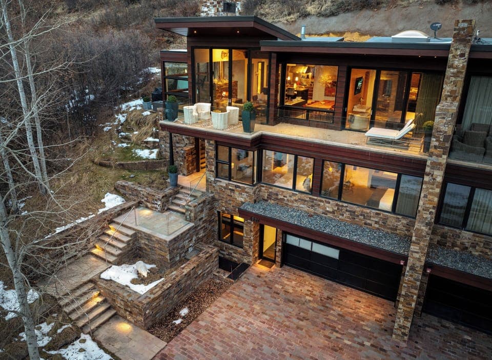 Aspen Silverado by Amasé Stays