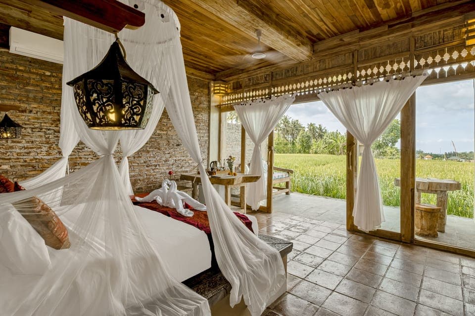 Double Room, Garden View | Minibar, desk, free WiFi, bed sheets