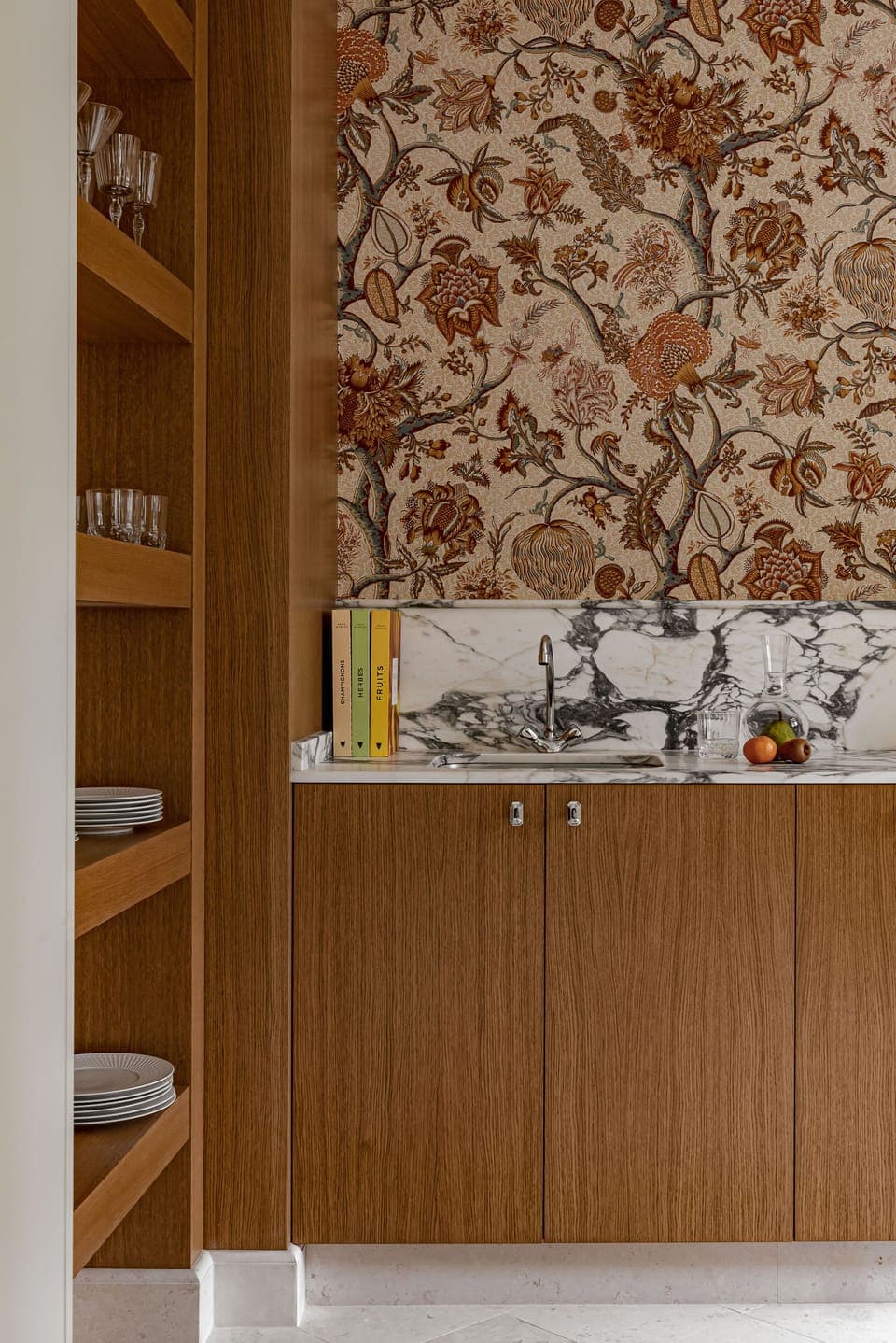 Espresso maker, coffee/tea maker