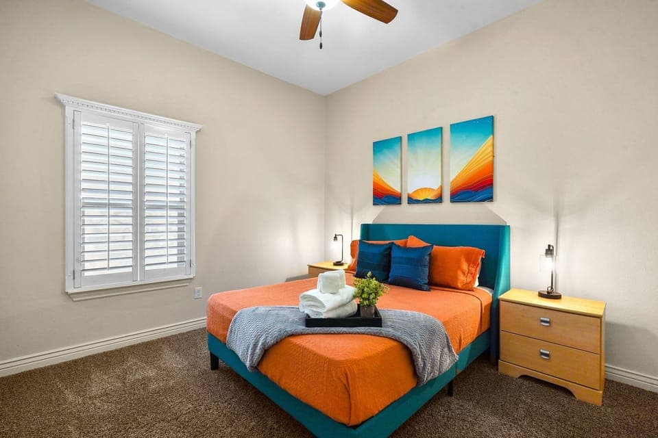 Bedroom 3 with queen sized bed