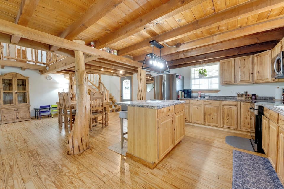 House (4 Bedrooms) | Interior