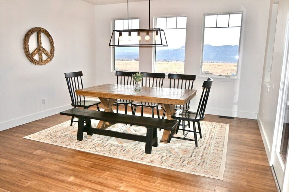 [Dining Table] Seats 8 guests
