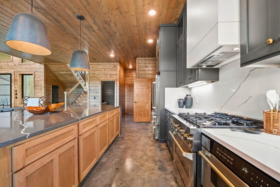 Cook in Elegance - Every chef's paradise, with state-of-the-art appliances and plenty of room for culinary creativity