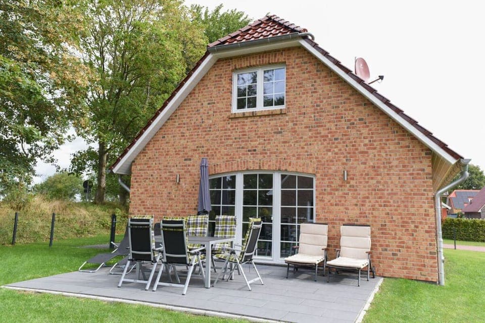 Holiday Home Exterior [summer]