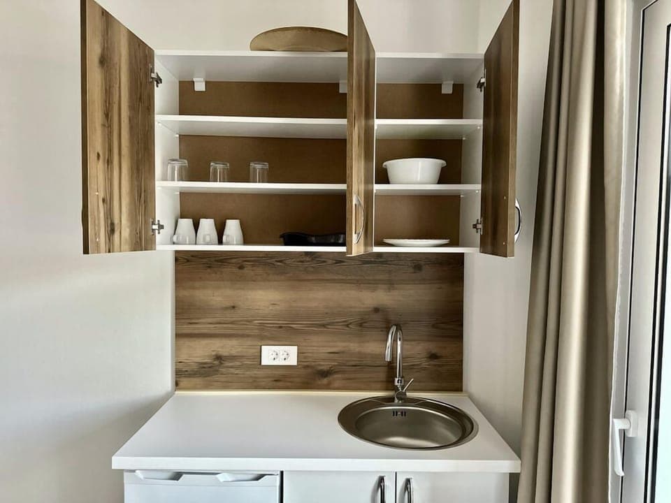 Private kitchenette