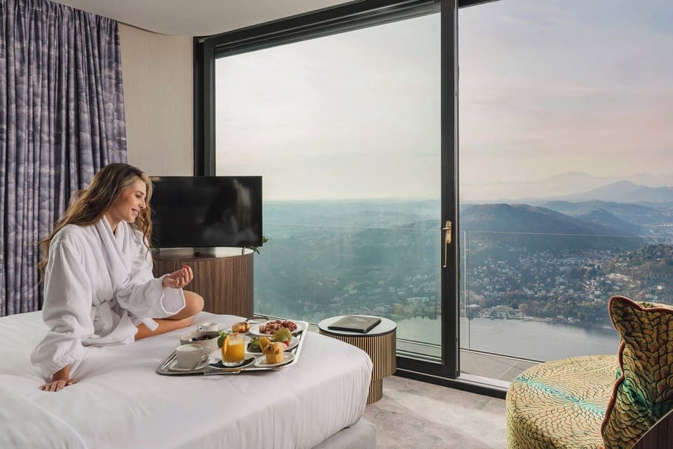 SOLE LUXURY ROOM WITH SPECTACULAR VIEW | Egyptian cotton sheets, premium bedding, down comforters