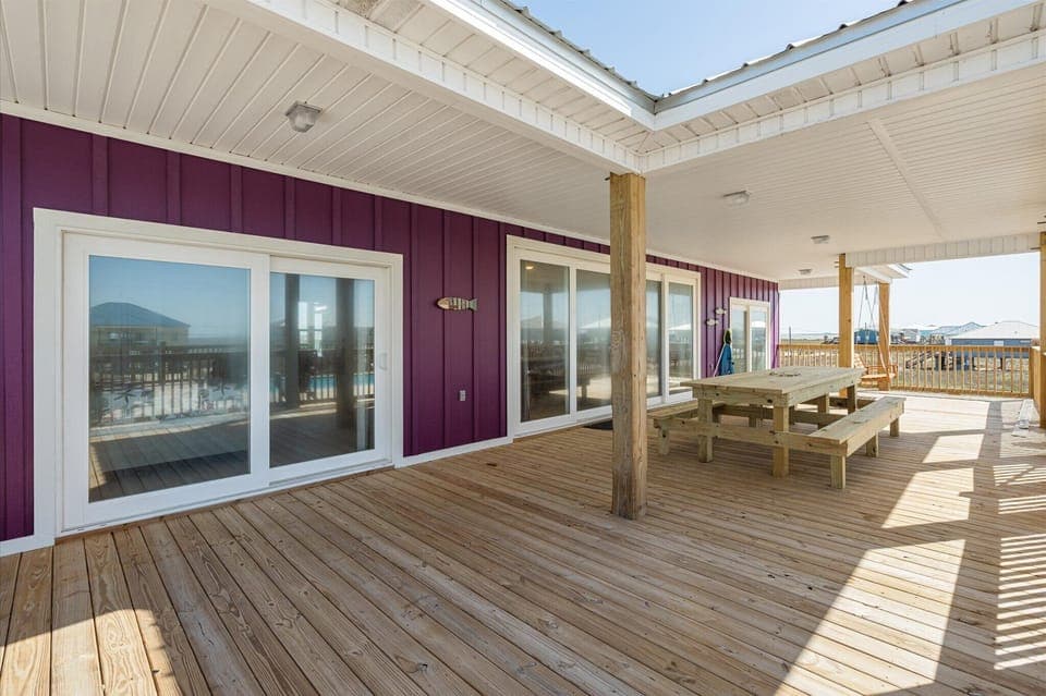 022 Purple Paradise Pet-Friendly Covored Outdoor Living Space