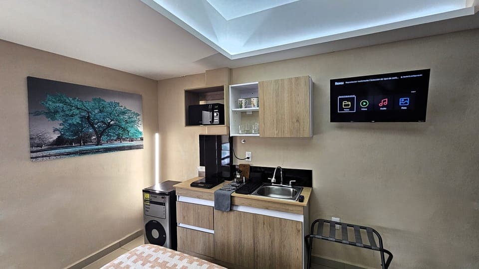 1 bedroom, in-room safe, desk, laptop workspace