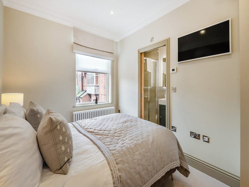 Double bedroom | Broxa - Derwent House Apartments, Scarborough