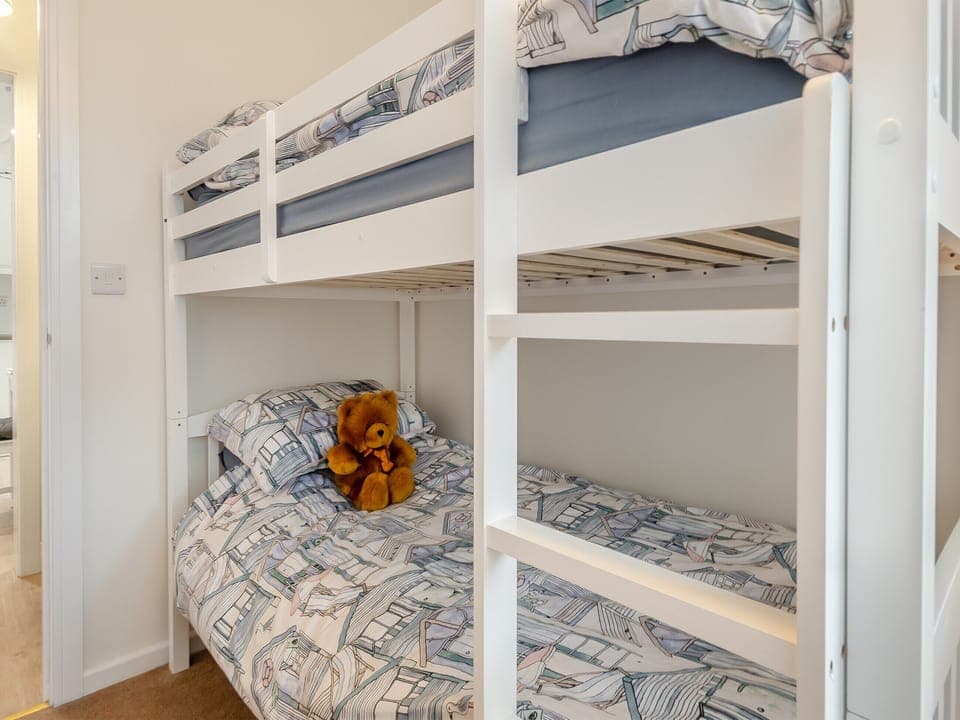 Bunk bedroom | Sea Lavender Cottage, Wells-next-the-Sea