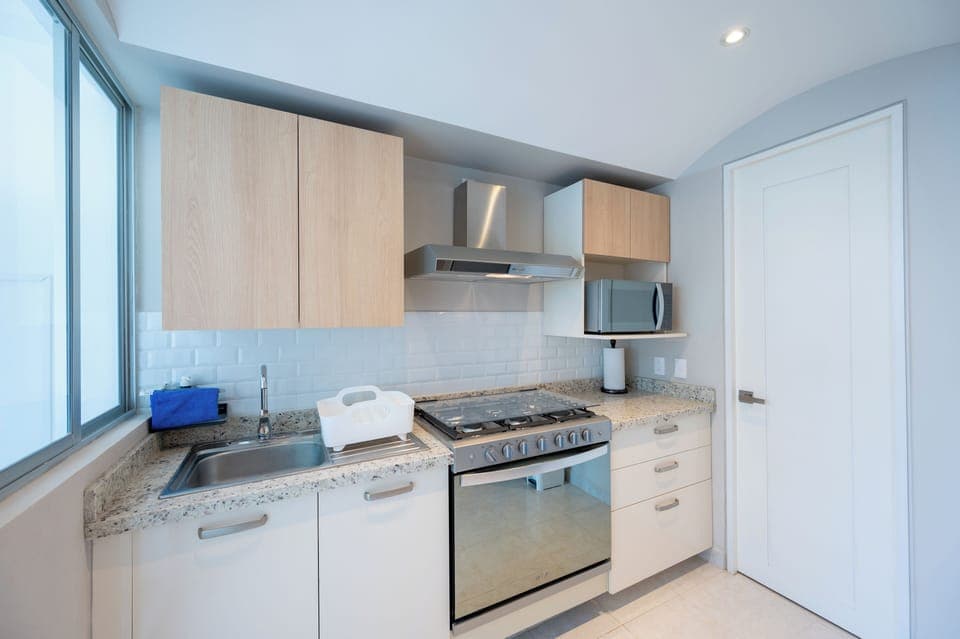 Kitchen equipped for all your cooking needs.


