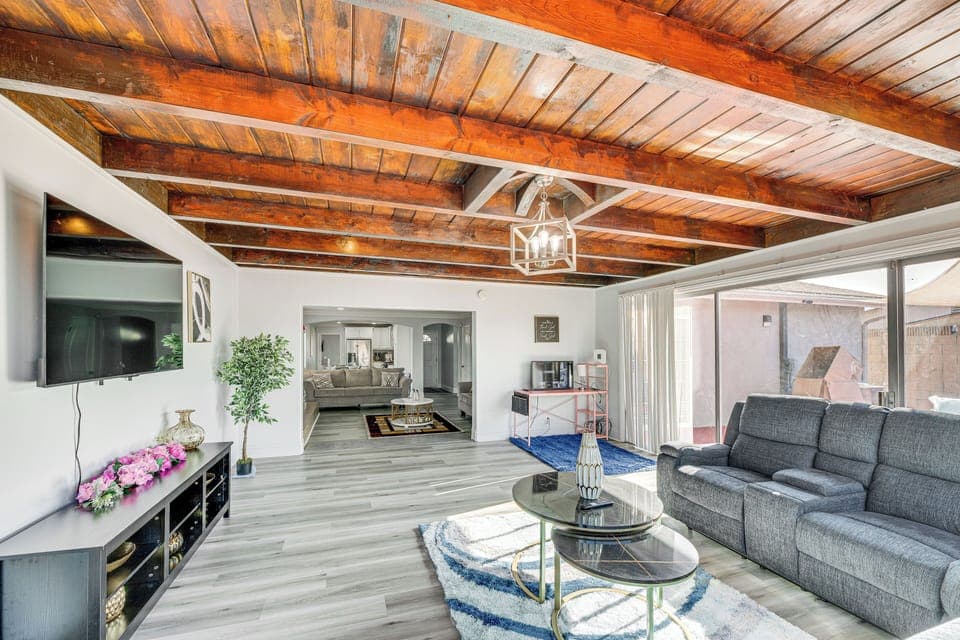 House (4 Bedrooms) | Interior