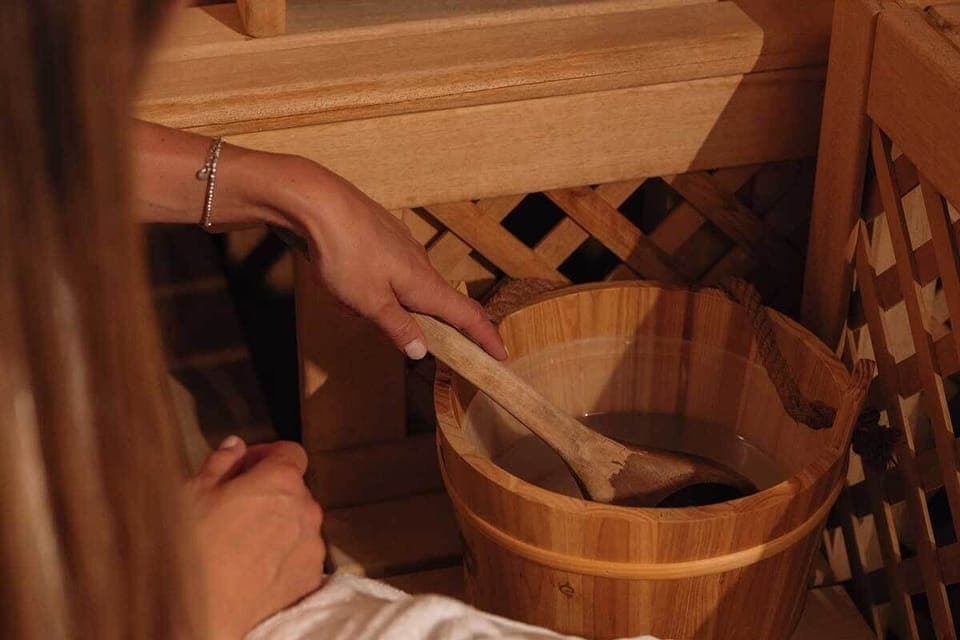 Sauna, steam room, deep-tissue massages, sports massages, massages