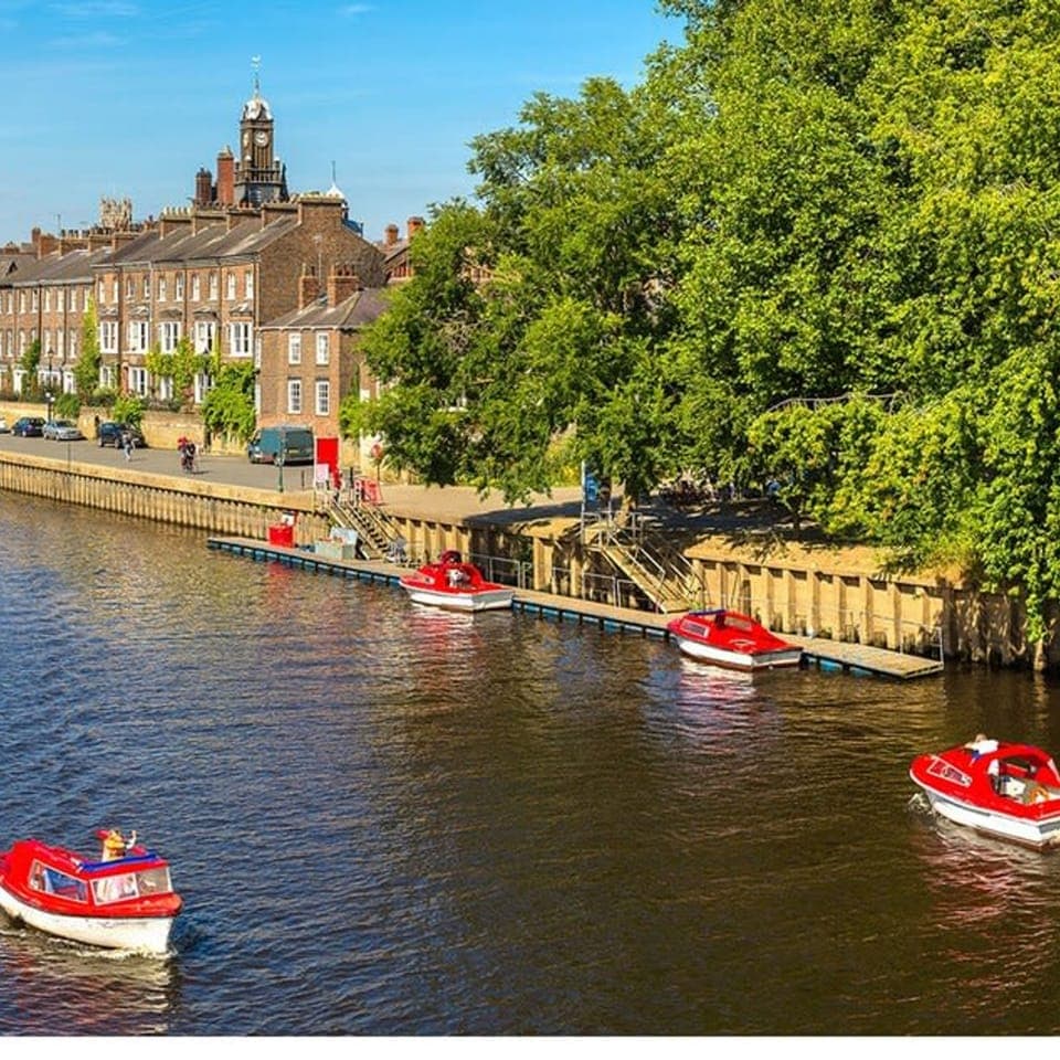 Apartment | 4 bedrooms, iron/ironing board, Internet