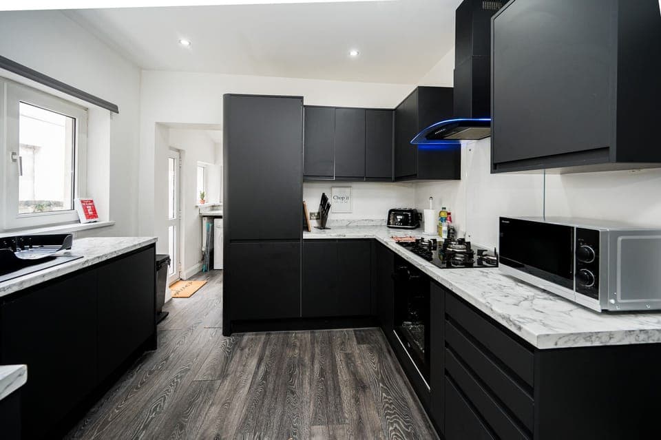 Spacious well equipped kitchen