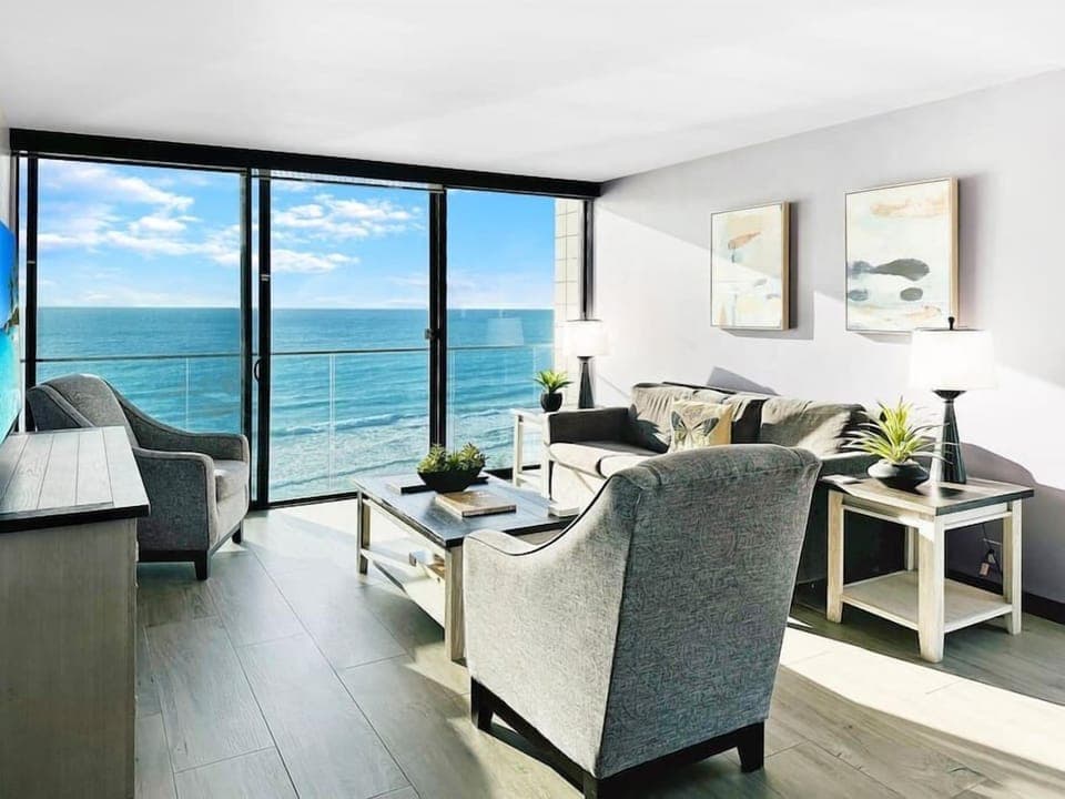 The Endless Summer Condo! 