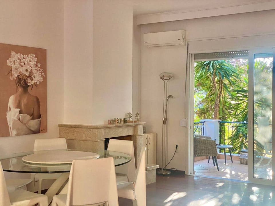 House, 4 Bedrooms, Smoking, Private Pool | Dining