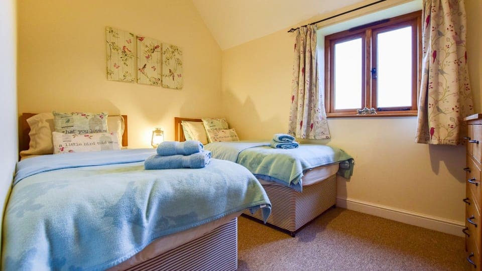 Bedroom Two, Inglenook Barns (Combine Shed), Bolthole Retreats