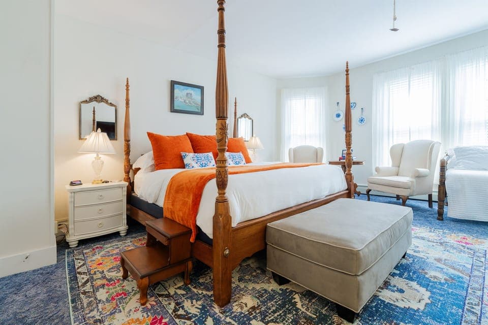 Bedroom #3 "Unique Marker Room"