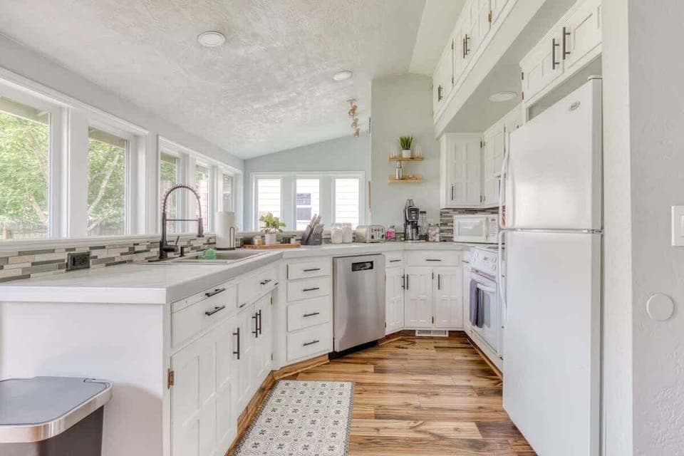 Cook up your favorite dishes in this spacious and sunny kitchen! Fuel your adventures during your elevated Cascadia Getaway.