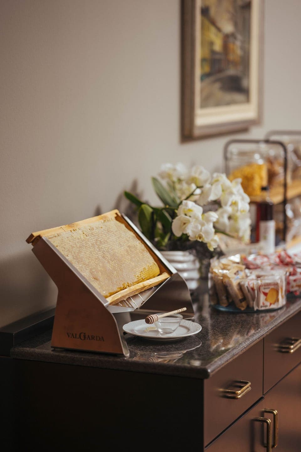 Daily buffet breakfast (EUR 10.00 per person)