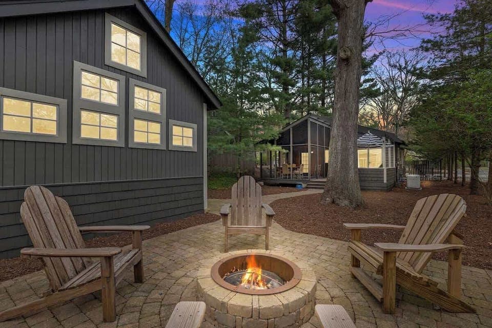 Sipping a glass of wine with friends or family gathered 'round a firepit. Mmmm.