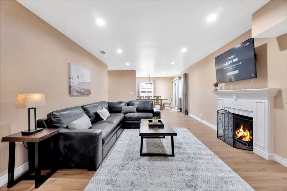 Spacious living room with plenty of space for gatherings