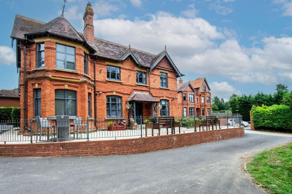 Characterful exterior with communal terrace