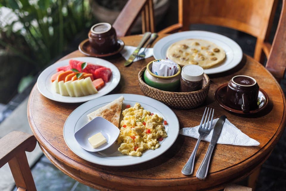 Daily local cuisine breakfast (IDR 100000 per person)