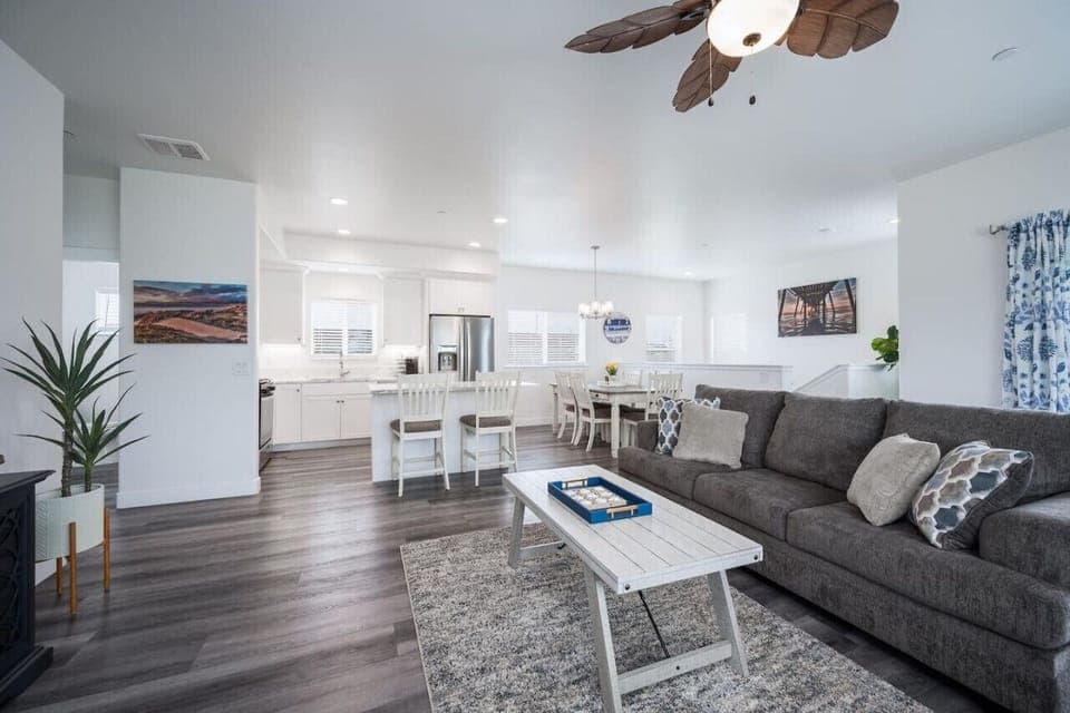 Upstairs living room with pull out queen sofa bed