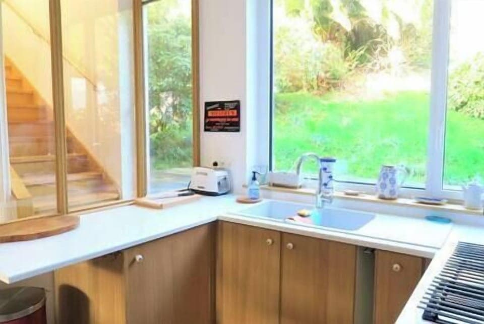 bb7b2190-44a9-423f-844d-faa8c4b9283d