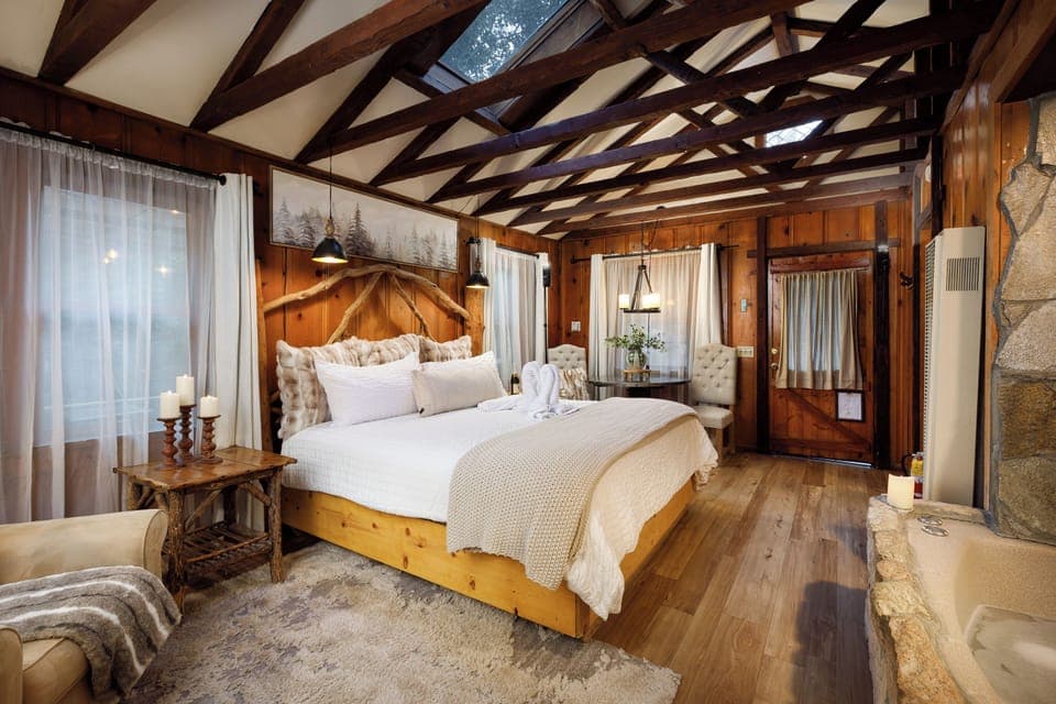 #11 Rustic Romance (Non-Pet)  | Iron/ironing board, free WiFi, bed sheets