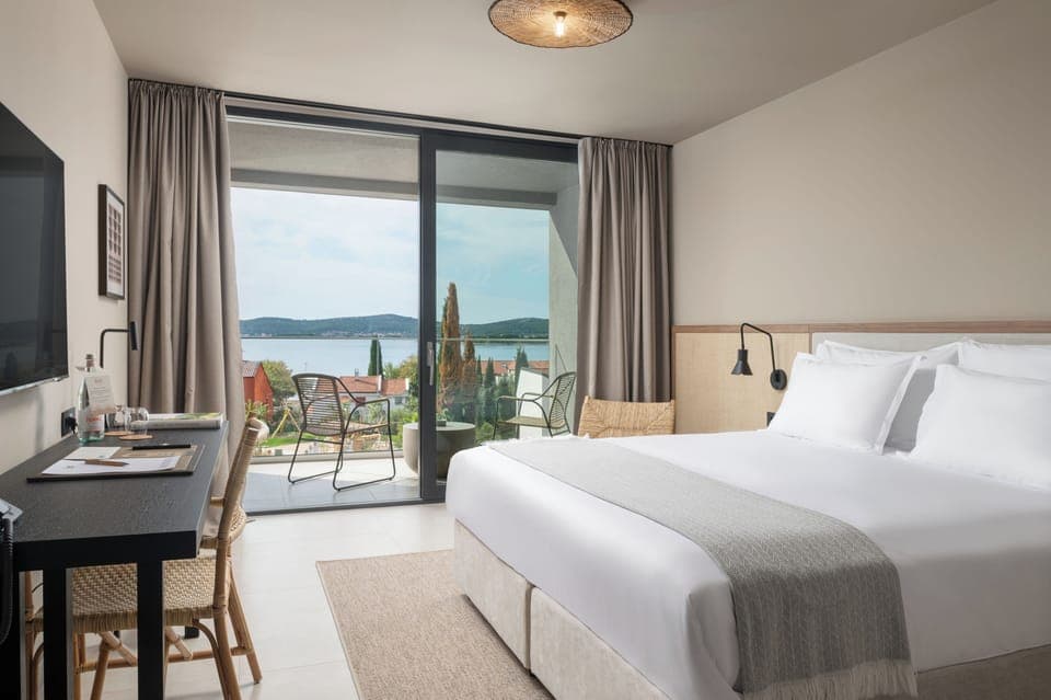 Deluxe Double Room, Balcony, Sea View | Beach/ocean view