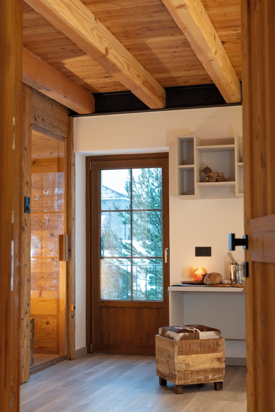 Luxury Room, Balcony, Mountain View | Down comforters, desk, laptop workspace, soundproofing