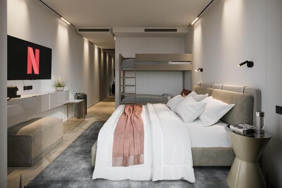 Family Quadruple Room | Hypo-allergenic bedding, soundproofing, iron/ironing board, free WiFi